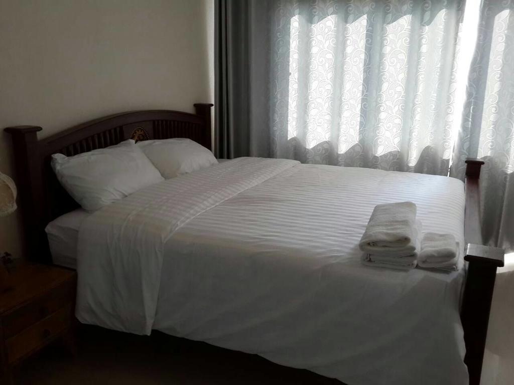 Farsai Homestay Лопбури Экстерьер фото