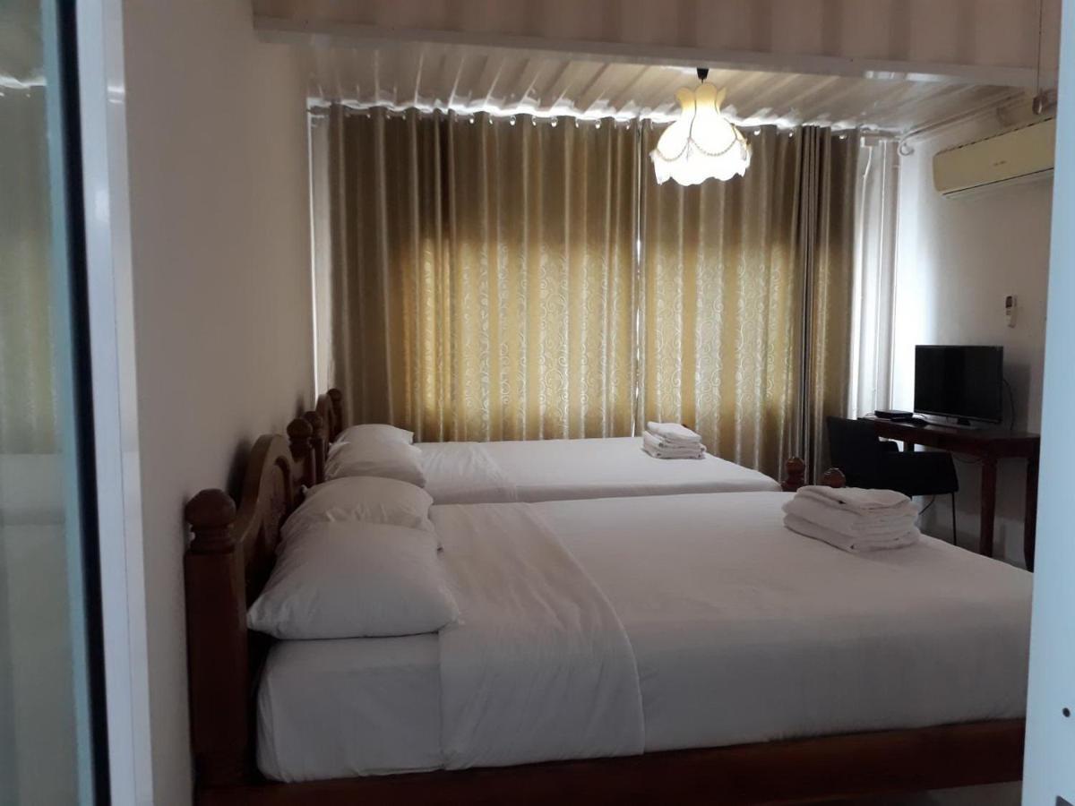 Farsai Homestay Лопбури Экстерьер фото